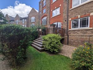 Photo 4- click for photo gallery